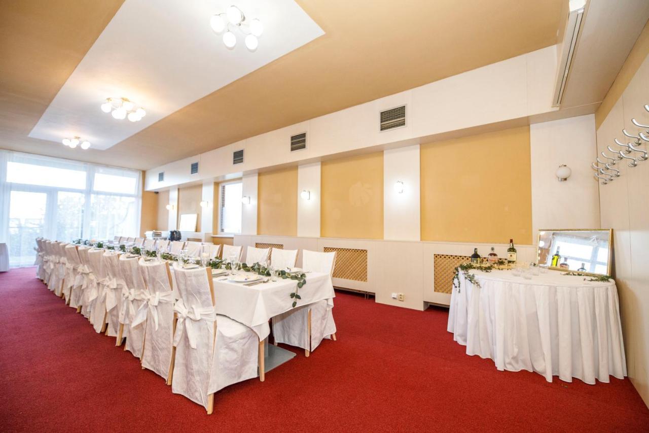 Hotel Opera Jaromerice nad Rokytnou 외부 사진
