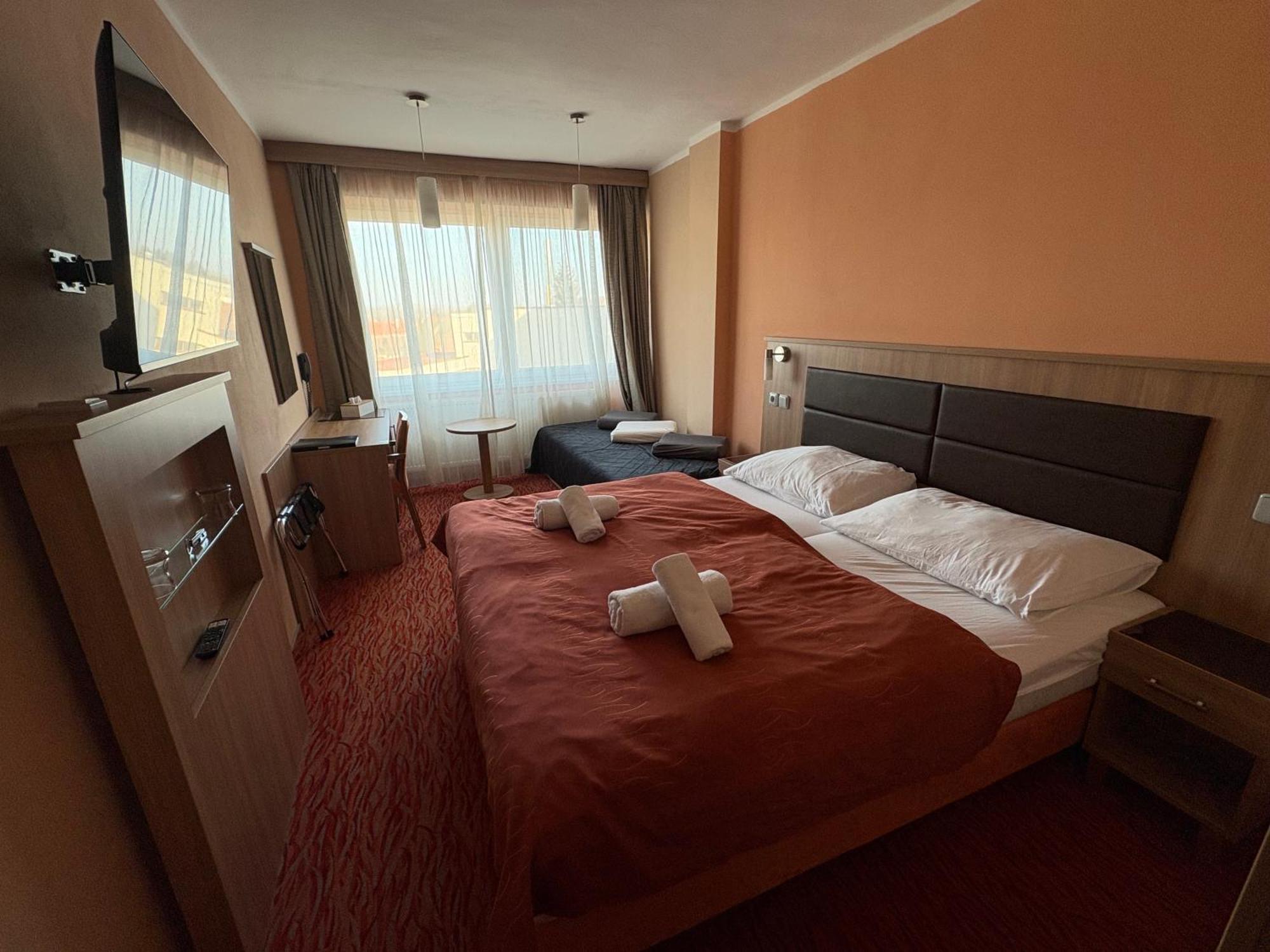 Hotel Opera Jaromerice nad Rokytnou 외부 사진